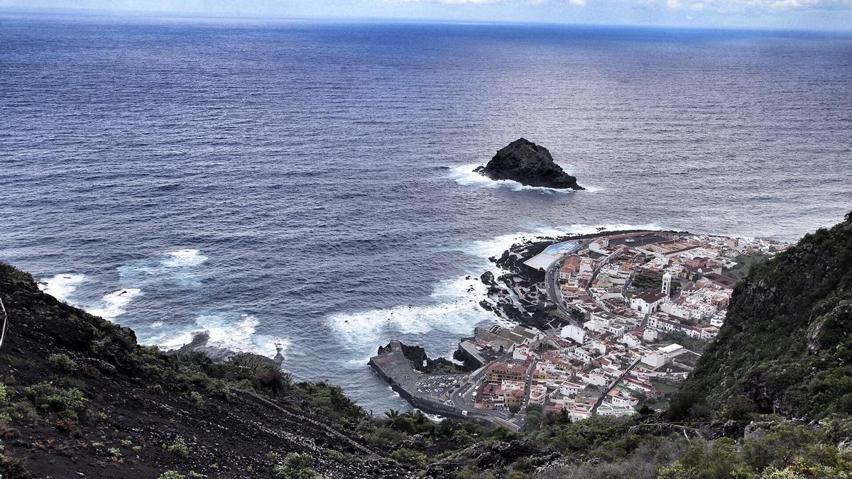 Panorámica de Garachico desde los Acantilados de La Culata.