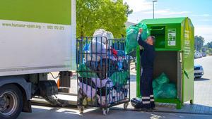 Humana va recollir un total de 49 tones de roba utilitzada a Gavà el 2021