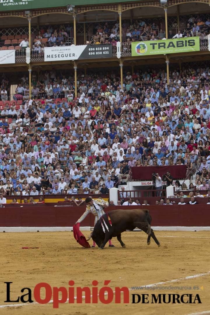 Segunda corrida de Feria: Enrique Ponce, Manzanares y Cayetano