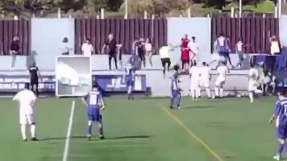 Violenta pelea en un partido de fútbol base en Gran Canaria