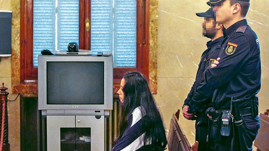 Alba Mary M.R., de 37 años y origen colombiano, ayer en el juicio con jurado por homicidio en la Audiencia de Palma.