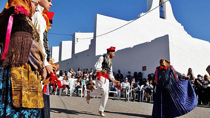 Actuación de la Colla de Sant Rafel.