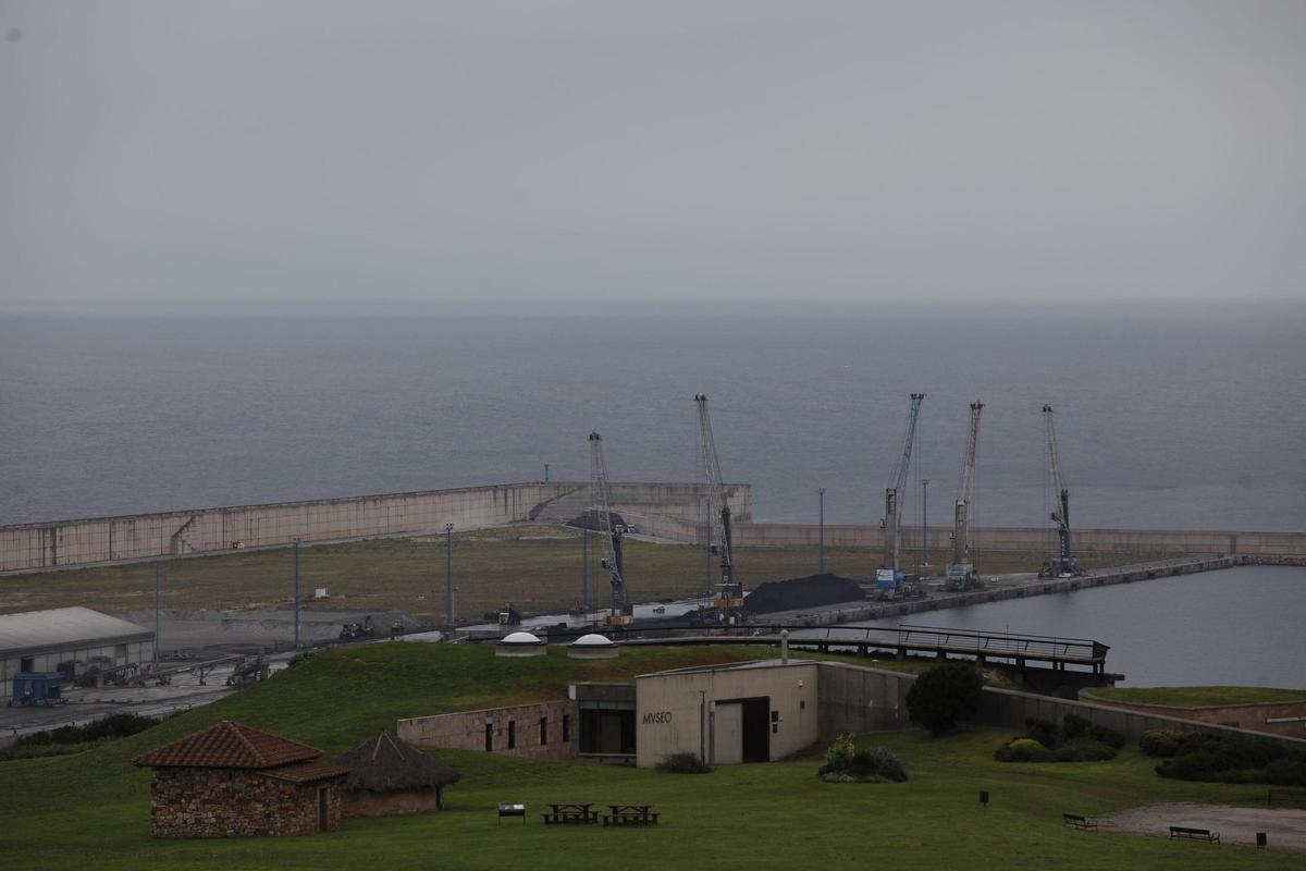 Muelle Norte de El Musel, donde se implantará el proyecto de estructuras eólicas.
