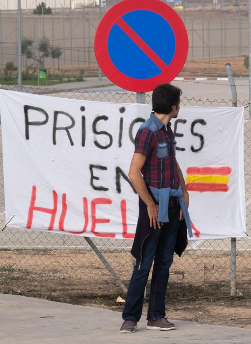 Protesta de los funcionarios de prisiones en la cárcel de Villena