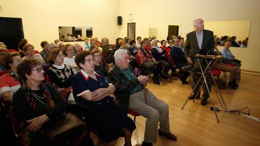 Los ancianos tienen una red de apoyo