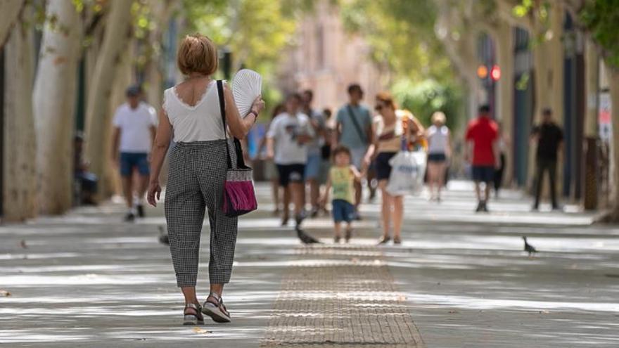 El riesgo extremo tiñe la Región con la alerta roja por la ola de calor