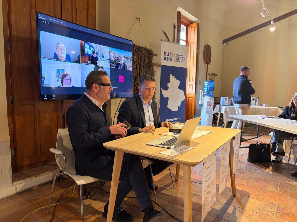 José F. Cabanes y Juan Ramón Adsuara, en el encuentro de Paternalia.