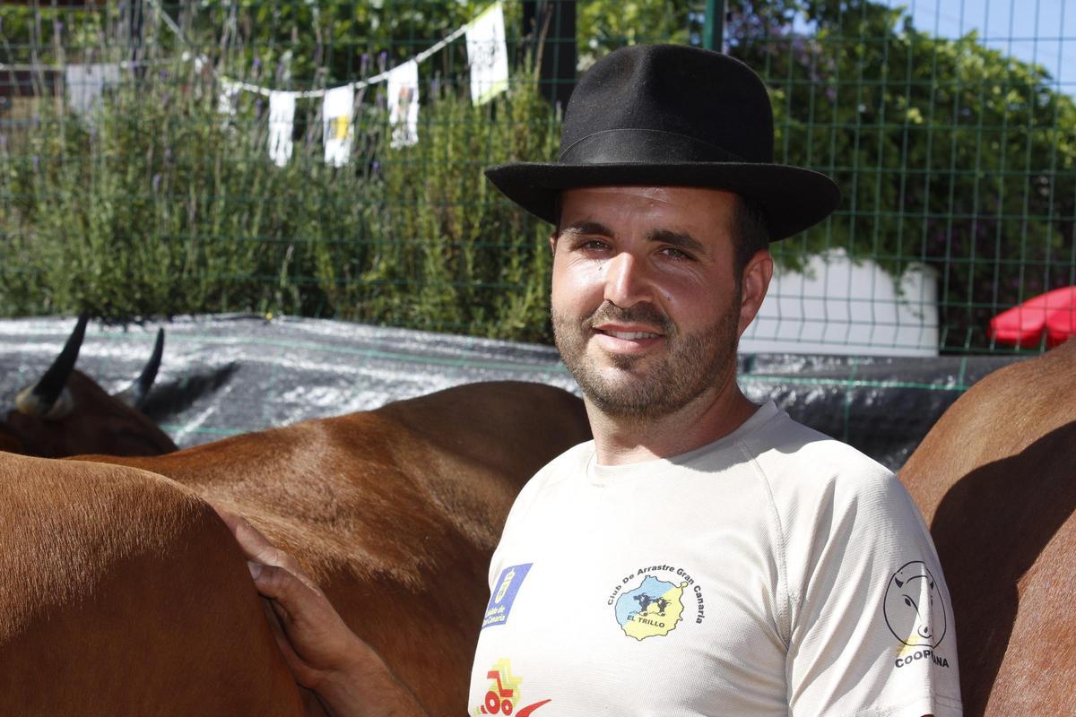 Isaac Reyes, ganador de la I Copa Ordeñador 2026 en la categoría de vacas.