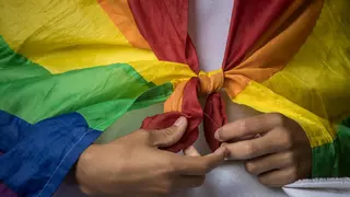 Más del doble de autolesiones, intentos e ideas de suicidio en las personas LGTBI que en la población general