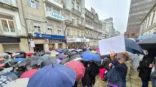 Cerca de 200 personas se concentran en Vigo para pedir «parar la guerra»