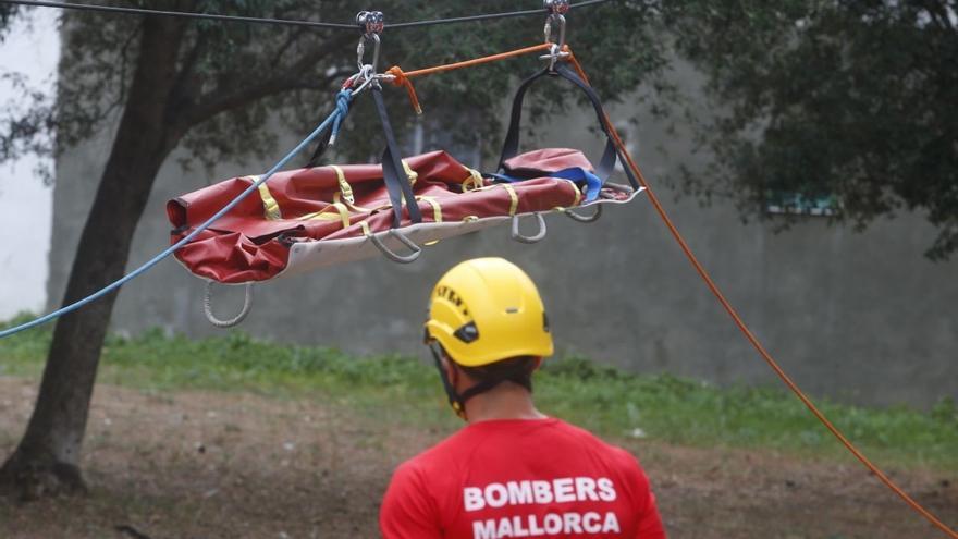 Rescatan a cuatro personas enriscadas en una zona agreste de Valldemossa