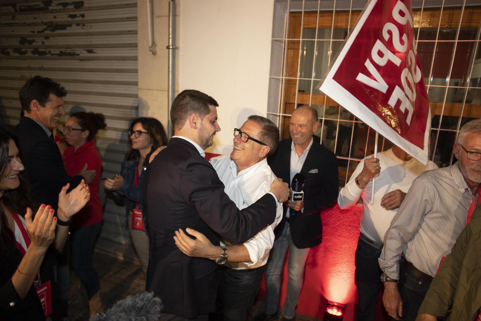 La celebración de la victoria del PSPV-PSOE de Gandia en la Casa del Poble