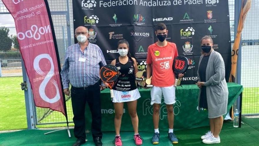 Araceli Muñoz y Esther de Jaime vencen en el campeonato andaluz mixto