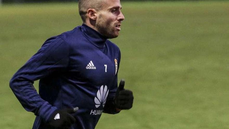 Ñíguez hace carrera continua en un entrenamiento en El Requexón.