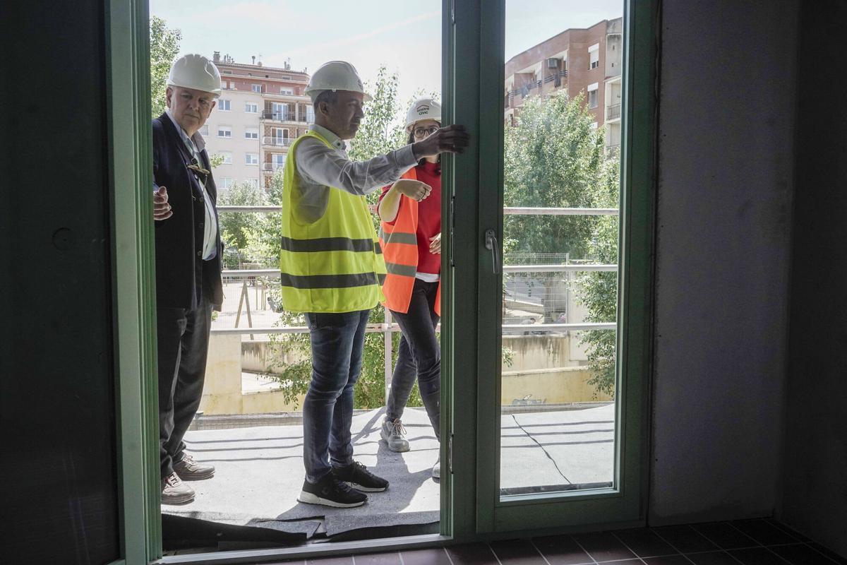 Visita a les obres de l'edifici d'habitatge cooperatiu en cessió d'ús de Manresa, La Bertrana
