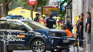 Almenys 2 morts al col·lapsar un edifici en obres a Madrid