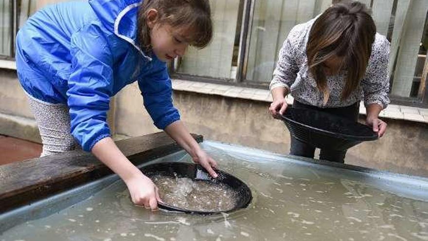 Buscadores de oro en la Escuela de Minas