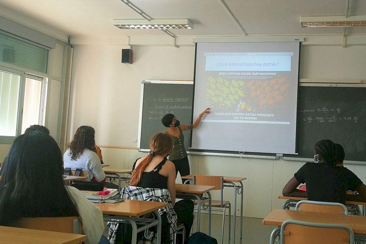 Los centros educativos de Castelló, sensibilizados con el feminismo.