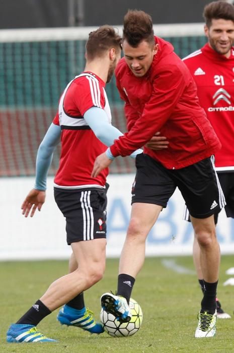 El Celta ultima los preparativos para medirse al Gijón en el Molinón. Ayer se entrenador todos los jugadores con la excepción de Bongonda, con una amigdalistis, y Fontás