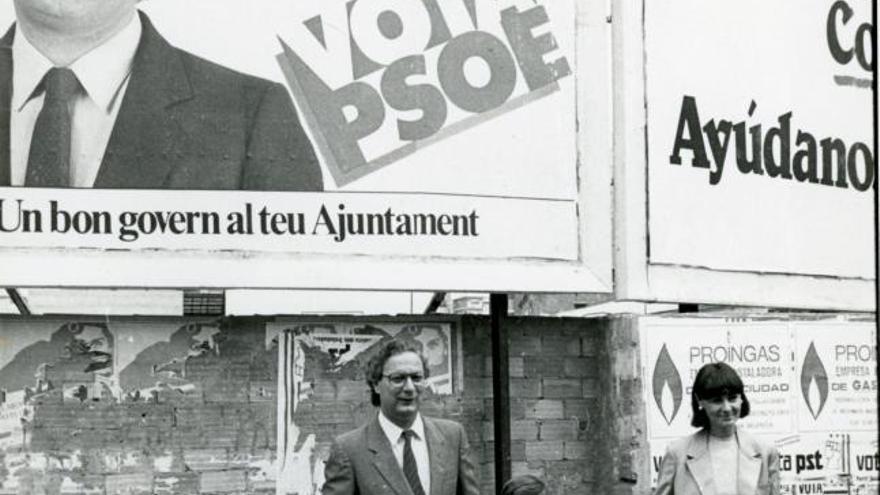 Pérez Casado, su esposa Júlia y su hijo Ricard, en la campaña de 1982.