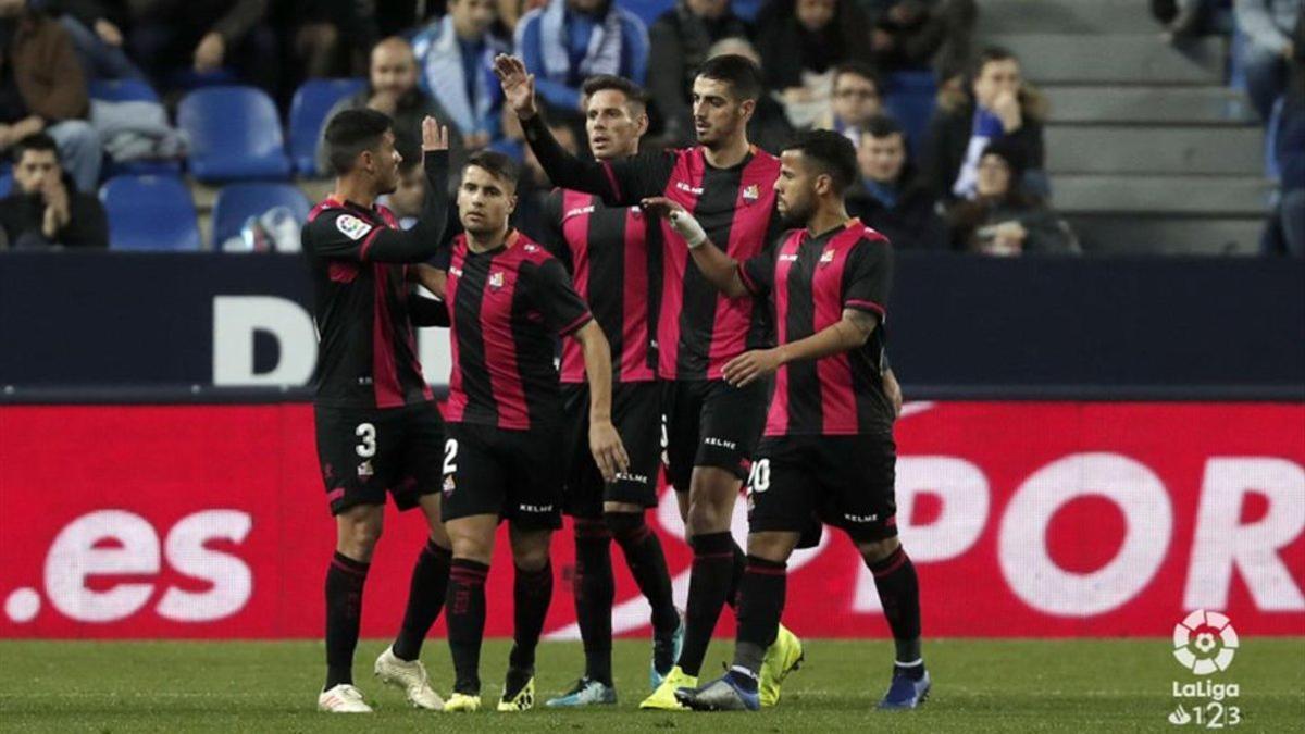 Tras la victoria en Málaga, los jugadores cargaron en un comunicado