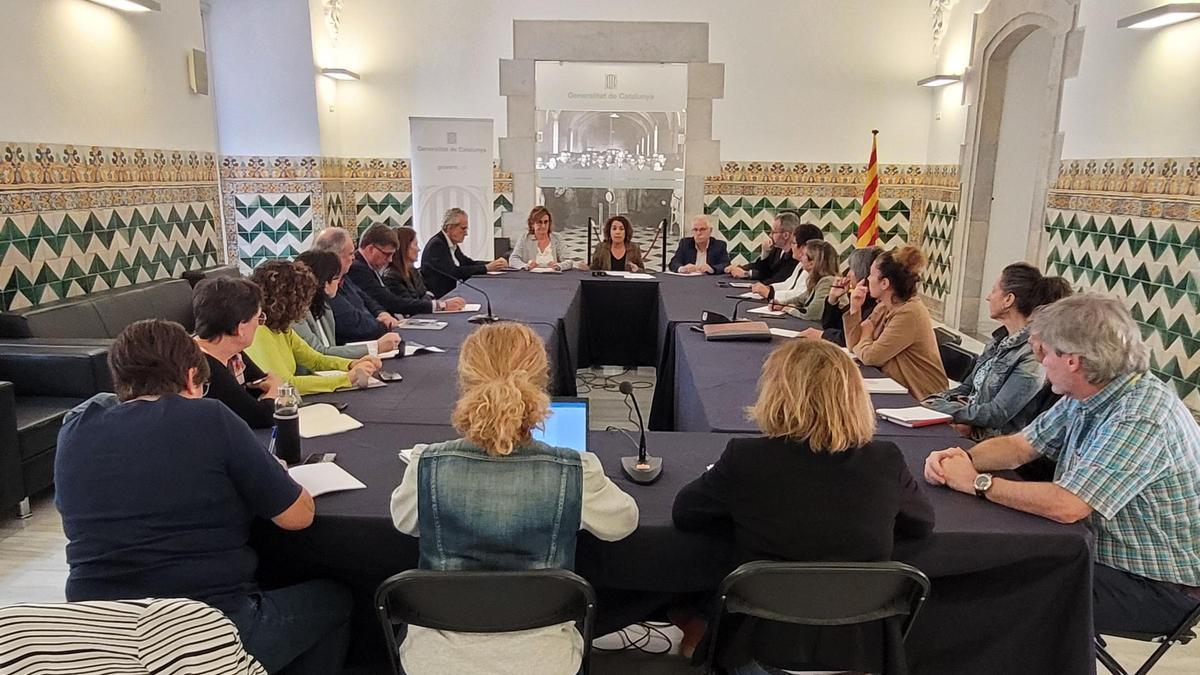 Primera reunió de la Comissió Institucional contra els maltractaments a les persones grans de la vegueria de Girona
