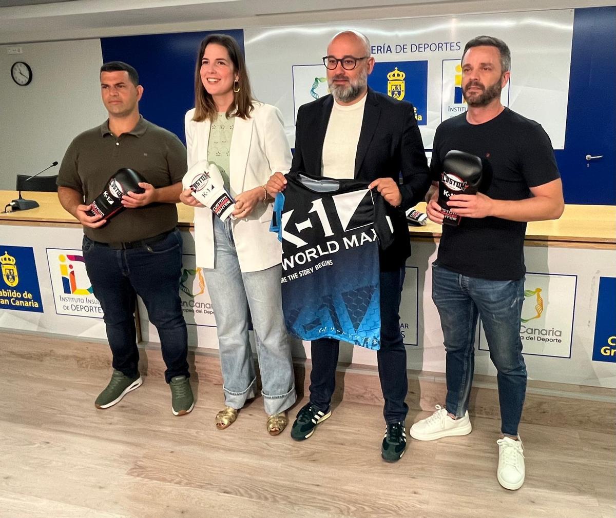 De izd. a dch.: Néstor Navarro, Carla Campoamor, Aridany Romero y Ney Montesdeoca.