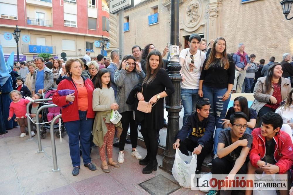 La procesión del Amparo a su salida de San Nicolás