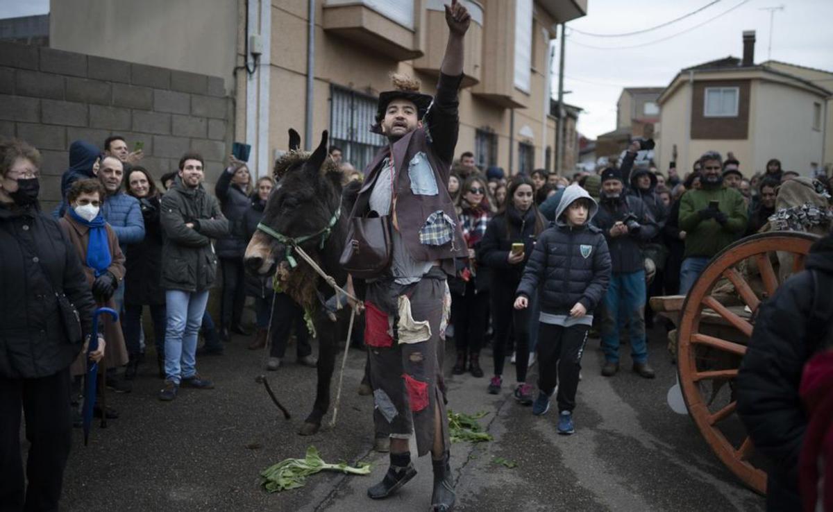 Los Carochos “atizan” en Riofrío