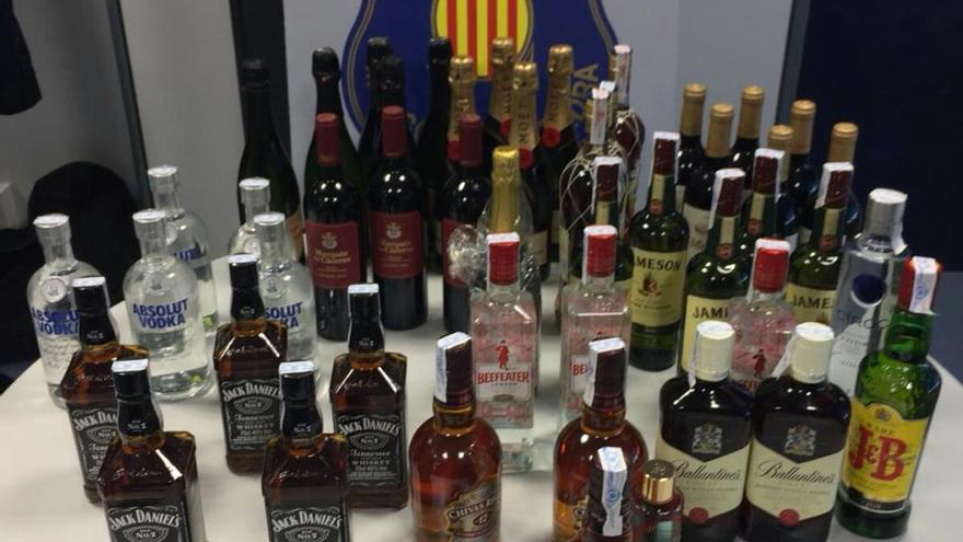 Detingut al Bages un home acusat de robar 44 ampolles d&#039;alcohol