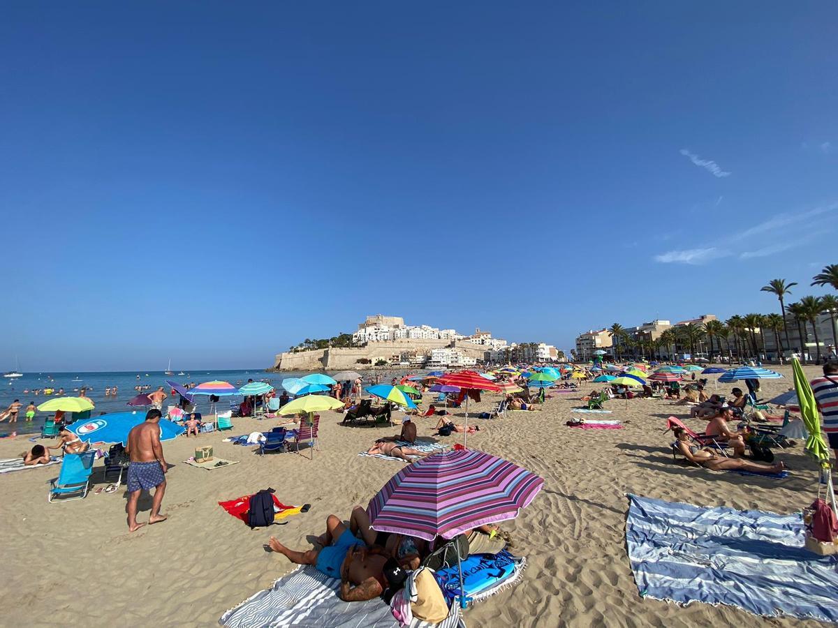 Aspecto de la playa Norte de Peñíscola, el 18 de julio.