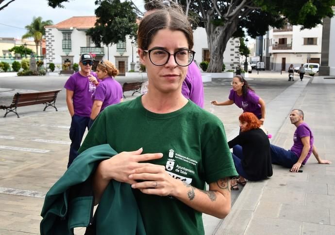 11/09/2019 TELDE. Protesta de los trabajaros de convenio del ayuntamiento de Telde. Uno de los grupos en Jinamar y otro en la plaza de San Juan. Fotógrafa: YAIZA SOCORRO.  | 11/09/2019 | Fotógrafo: Yaiza Socorro