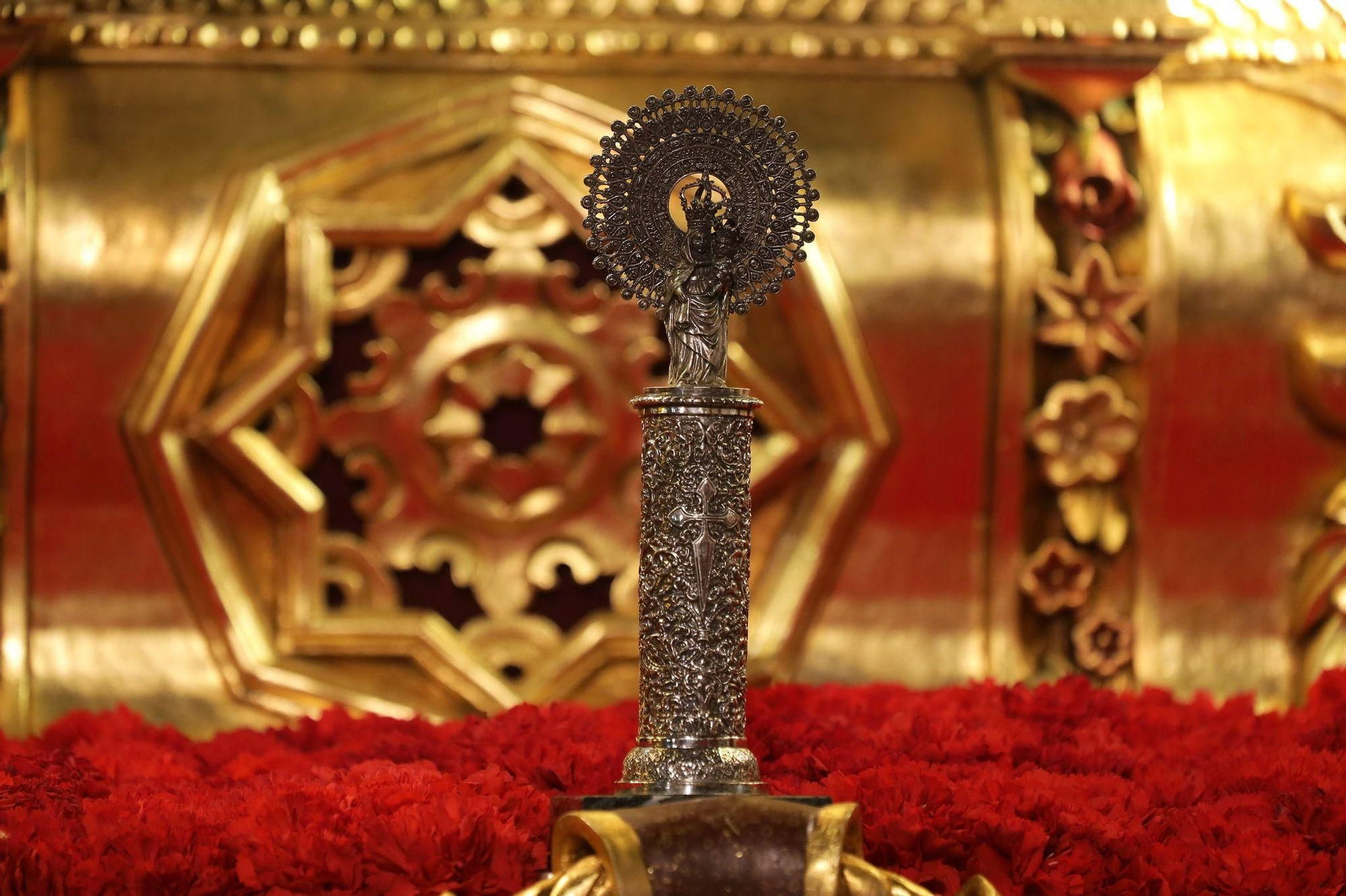En imágenes | Zaragoza se conmueve con el 'Encuentro' de Jesús del Calvario y la Virgen de los Dolores