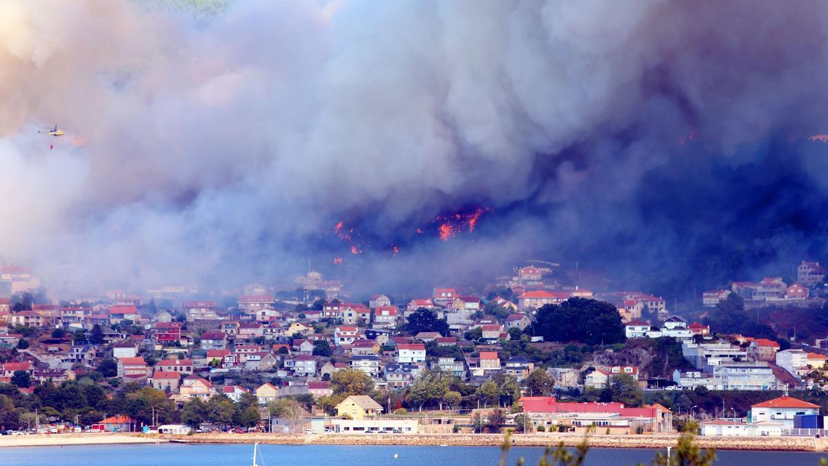 El incendio que convirtió a Meira en un infierno. Marta G. Brea