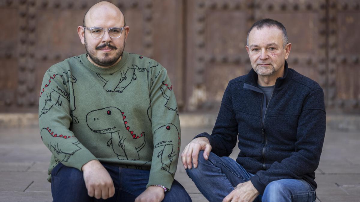 Moisés Agustín y Albert Staromiejski, dos voluntarios en los ensayos de la vacuna del VIH que se producen en el Hospital General de València.