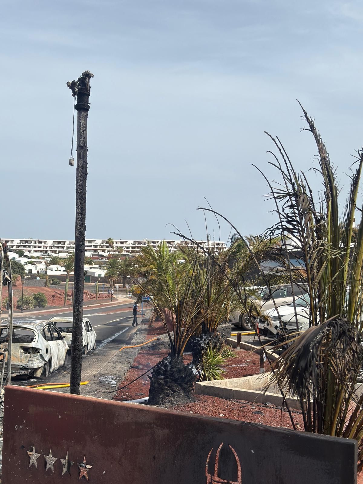 Incendio de una guagua en Lanzarote