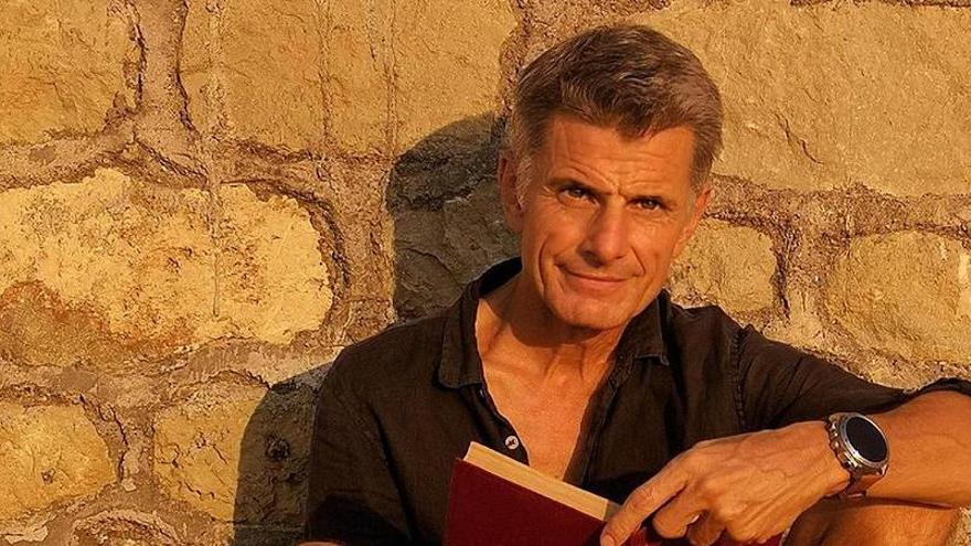 Si emprendes el camino a Ítaca: el helenista asturiano Pedro Olalla recorre los escenarios reales de la Odisea
