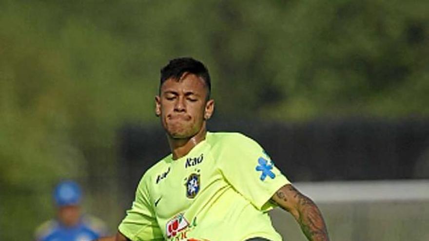 Neymar en l&#039;entrenament