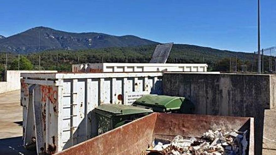 La deixalleria de Besalú fa pocs dies.