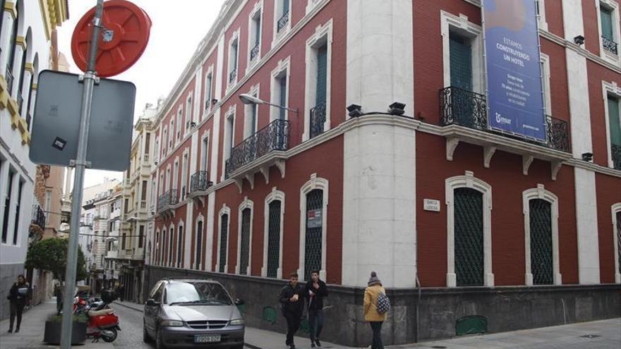 El hotel de García Lovera podrá abrir