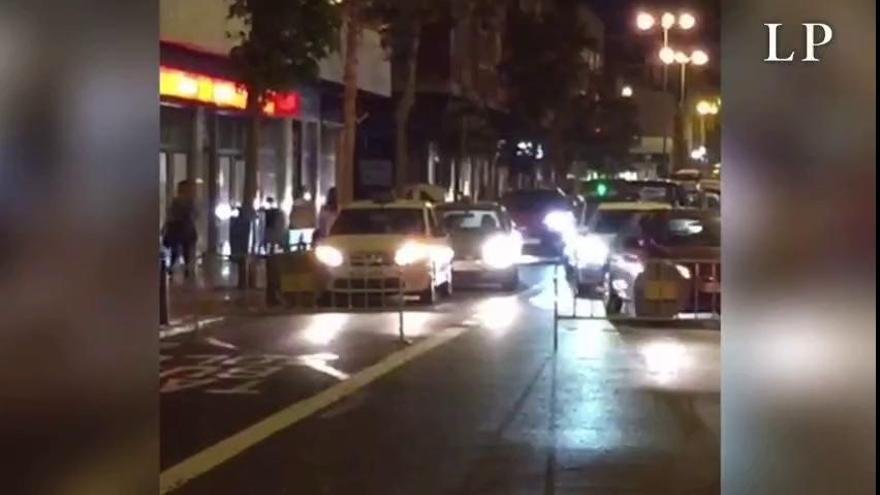 Indignación de un taxista en la noche de San Juan de Las Palmas de Gran Canaria