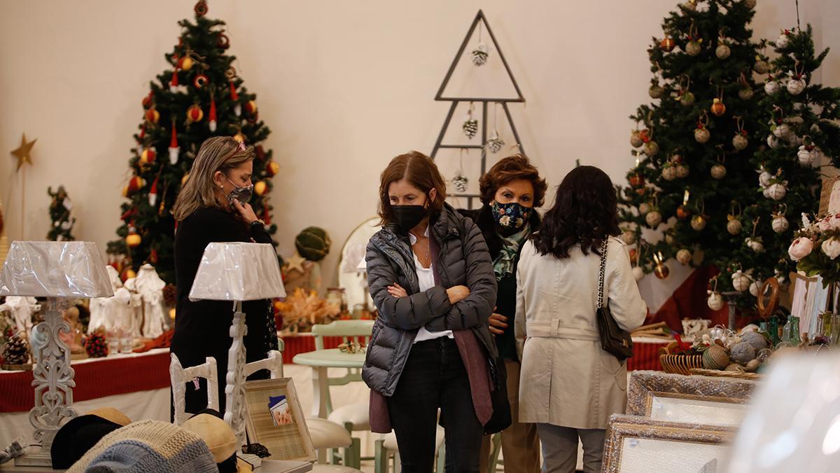 Adevida organiza una nueva edición del Baratillo de Navidad en San Felipe Neri