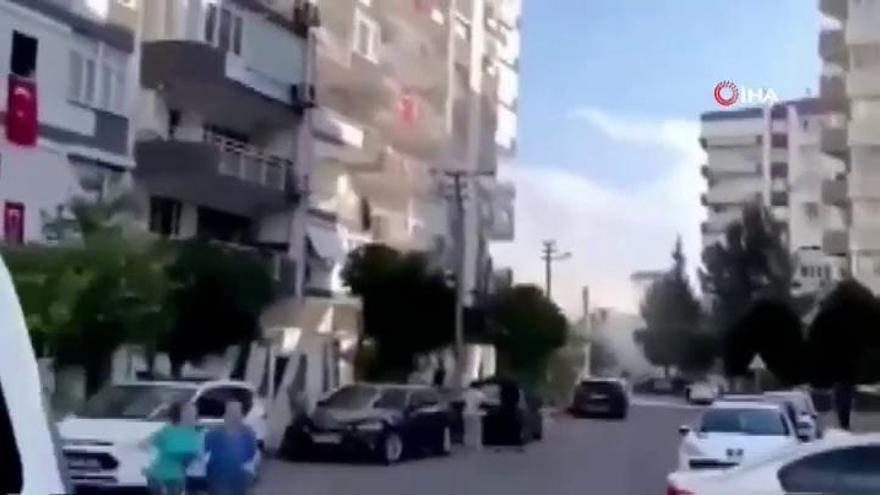 Un fuerte terremoto derriba varios edificios en Turquía