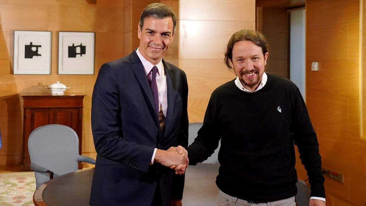 El presidente del Gobierno en funciones, Pedro Sánchez, ha mostrado este martes al líder de Unidas Podemos la voluntad de iniciar conversaciones para conformar un gobierno de cooperación, un punto de partida con el que se ha mostrado satisfecho Pablo Iglesias, que insiste en que Podemos entre.