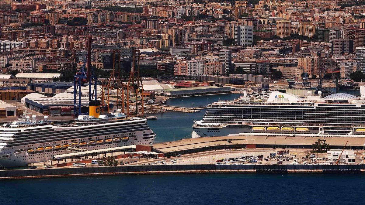 Cruceros en la Estación Marítima del Puerto de Málaga