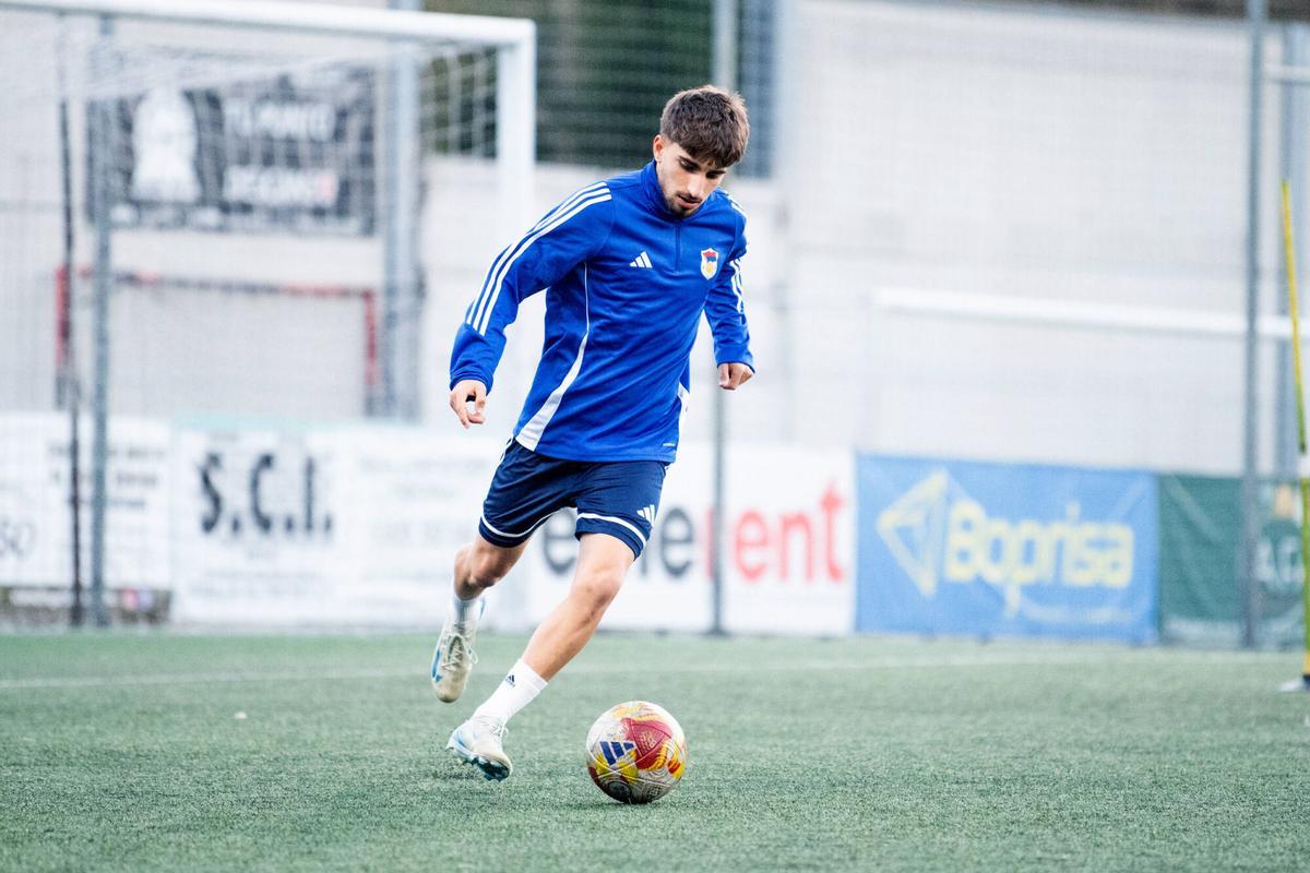 Manuel, nuevo entrenador del Langreo y Sergio Neira, nuevo fichaje