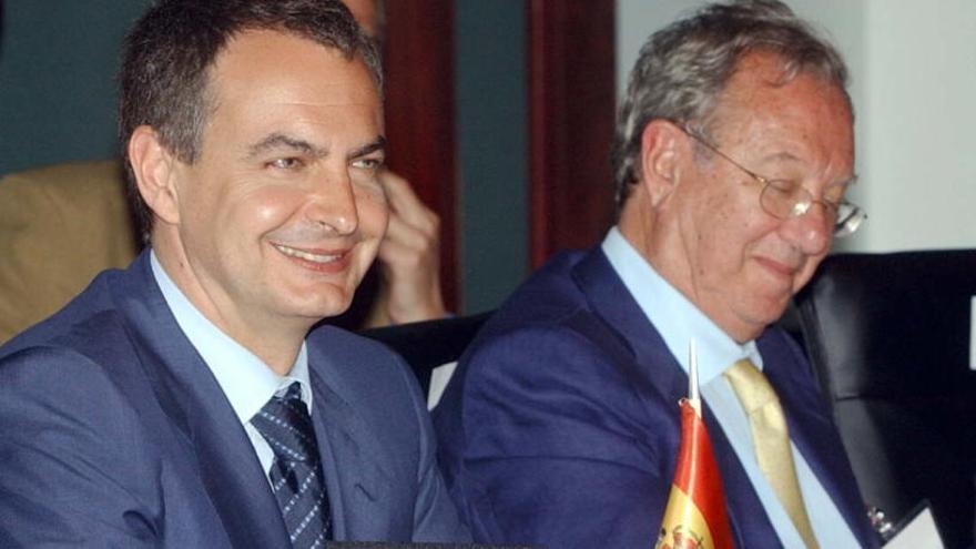 José Luís Rodríguez Zapatero junto a Raúl Morodo.