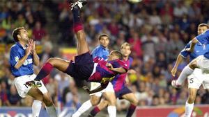 10. Chilena de Rivaldo al Valencia