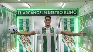 Víctor Sánchez, jugador del Córdoba CF: "Fue un momento único saber que iba a jugar de titular en Segunda División"