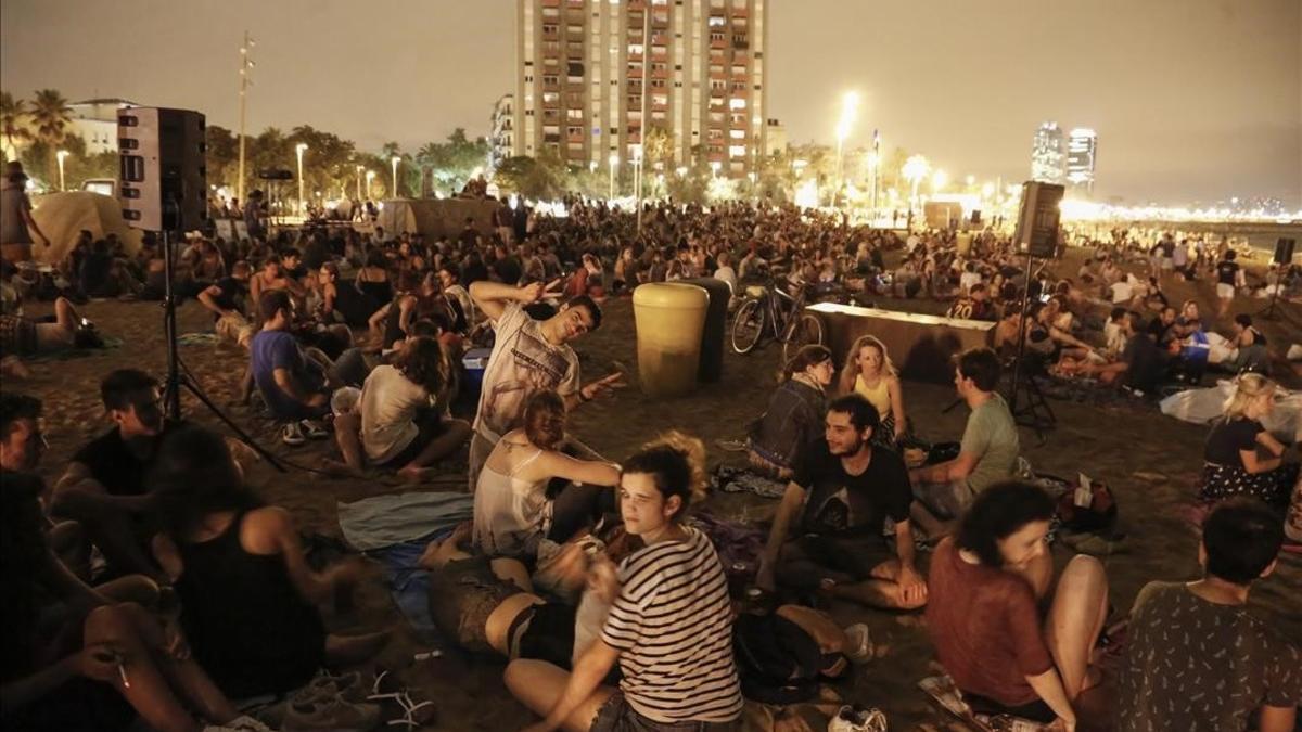 Noche de verano en la Barceloneta.